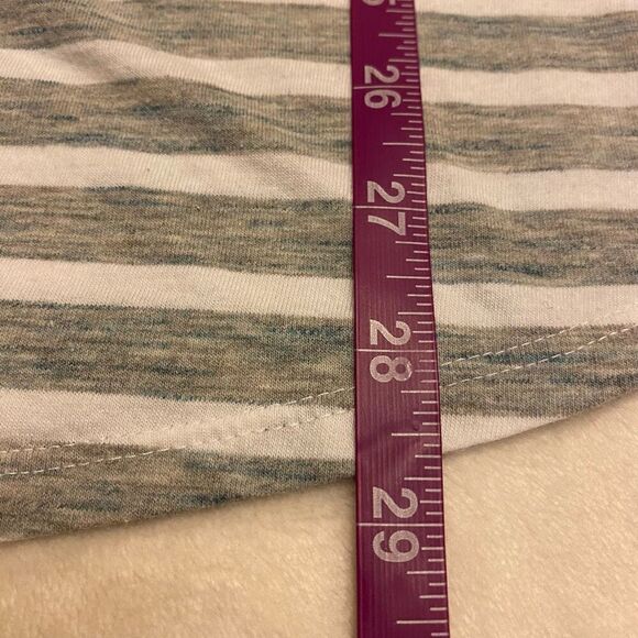 J. Jill Gray and White Striped Pure Jill Shirttail Long Sleeve Tee Sz 2X - Picture 13 of 13